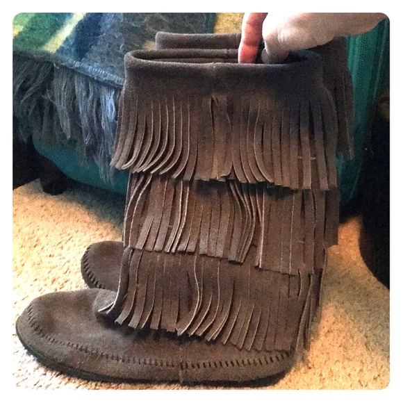 Cozy Grey Minnetonka moccasins - Picture 2 of 5